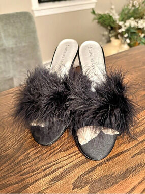 Jacques Levine Feather marabou heels Black US 6 M